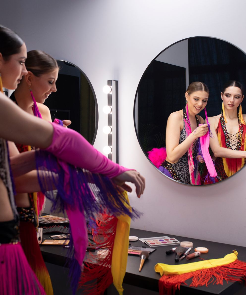 female-cabaret-performers-getting-ready-backstage